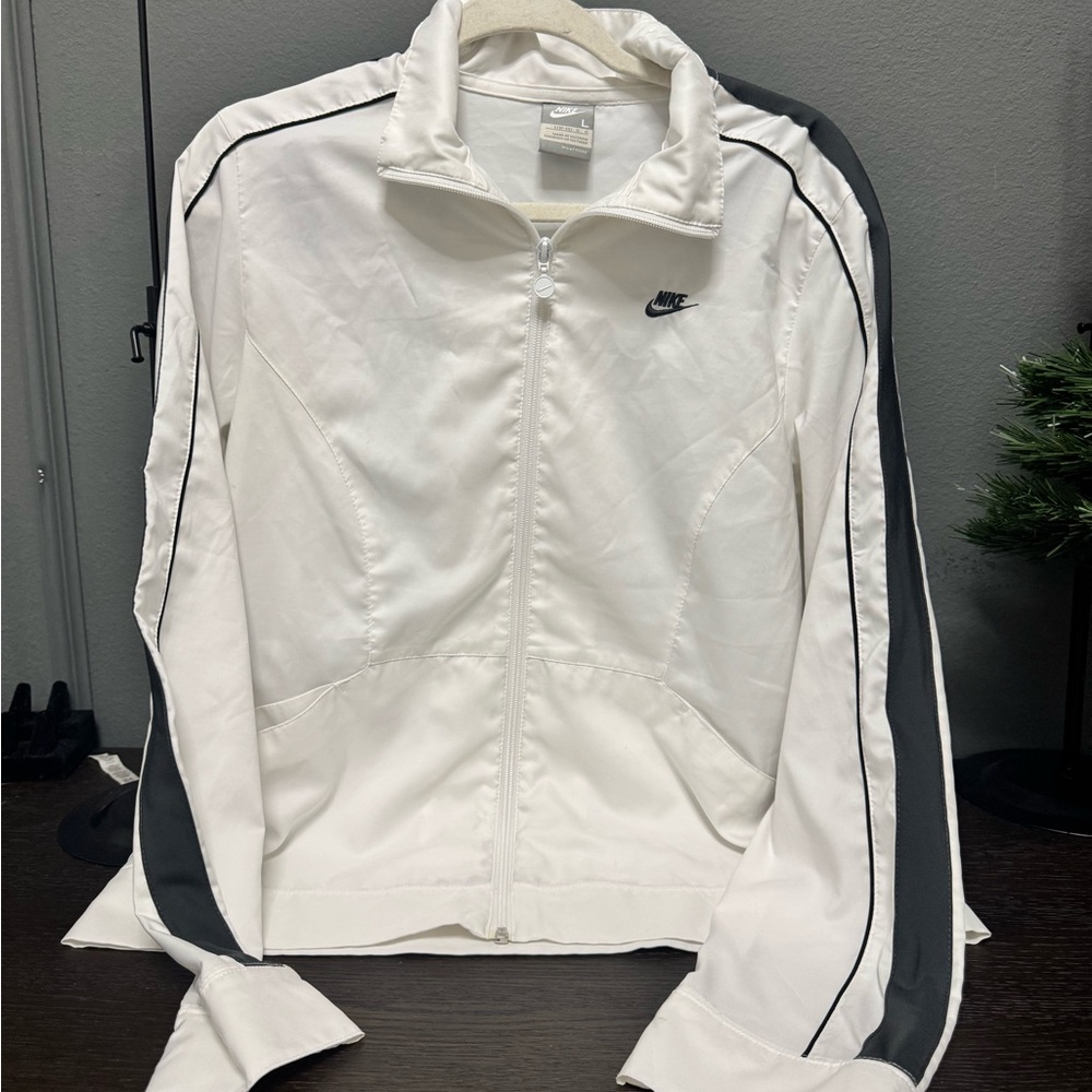 Nike Y2K White and Gray Zip-Up Jacket